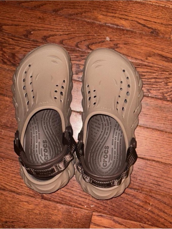 CROCS Shoes - Crocs echo clogs women’s size 6